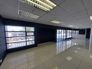 120 sqm Office to Let in Bedfordview