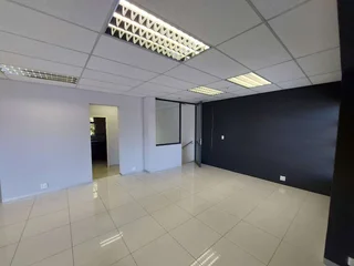 120 sqm Office to Let in Bedfordview