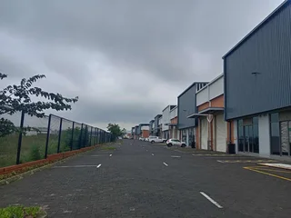 401m² Warehouse to rent Longlake