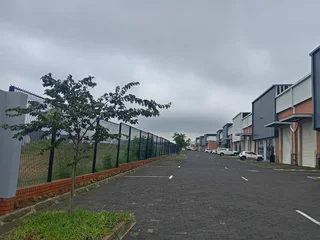 401m² Warehouse to rent Longlake