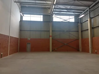 401m² Warehouse to rent Longlake