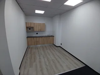 162 sqm Office to Let in Bedfordview