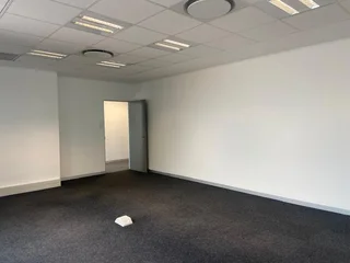 505 sqm Office To Let in Bryanston