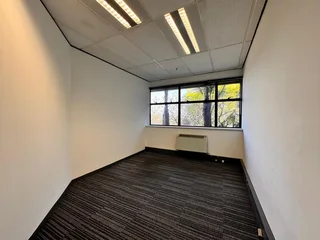 332 sqm Office to Let in Sandton