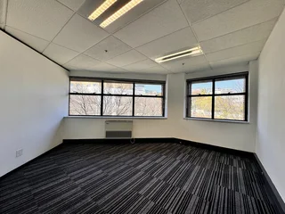 332 sqm Office to Let in Sandton