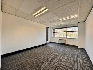 332 sqm Office to Let in Sandton