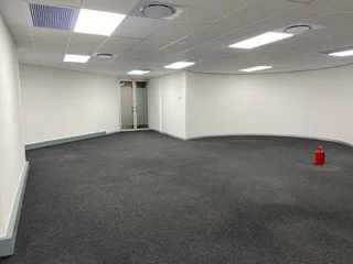 129 sqm Office To Let in Bryanston