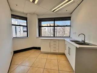 332 sqm Office to Let in Sandton