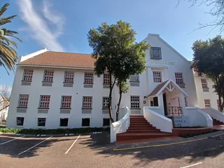 376 sqm  Office to Let in Rosebank