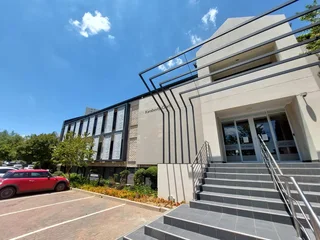 1188 sqm Office to Let in Bedfordview