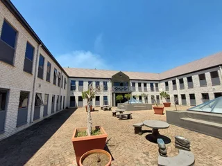 1188 sqm Office to Let in Bedfordview