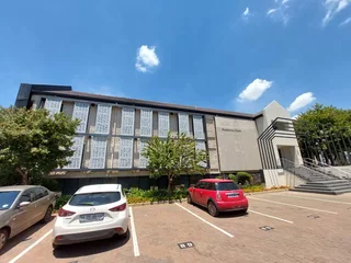 1188 sqm Office to Let in Bedfordview