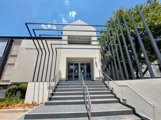 1188 sqm Office to Let in Bedfordview