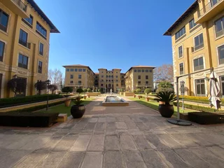 534 sqm Office To Let in Fourways