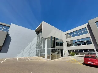 163 sqm Office to Let in Bedfordview