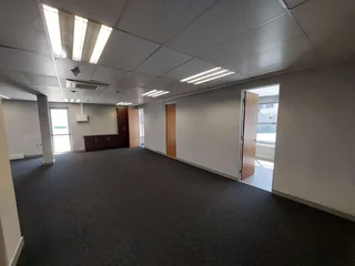 163 sqm Office to Let in Bedfordview