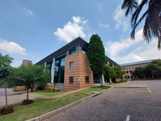 1173 sqm office to Let in Bedfordview