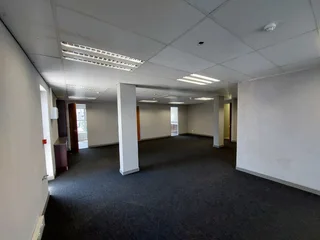 163 sqm Office to Let in Bedfordview