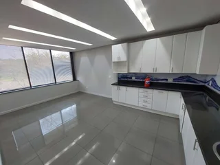 1173 sqm office to Let in Bedfordview