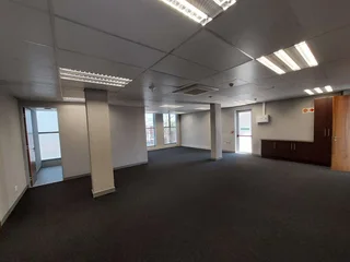 163 sqm Office to Let in Bedfordview