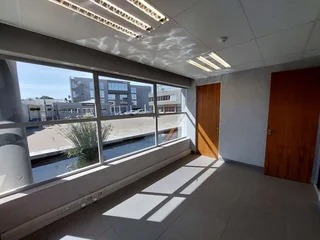 163 sqm Office to Let in Bedfordview