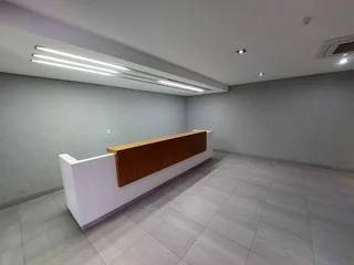 163 sqm Office to Let in Bedfordview