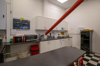 826m2 Opportunity in Waverley Business Park Mowbray