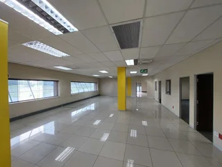 334 sqm Office to Let in Bedfordview