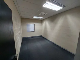 334 sqm Office to Let in Bedfordview