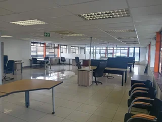 313m² Office to rent Rivonia