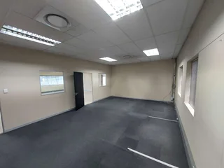 334 sqm Office to Let in Bedfordview