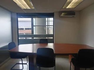 313m² Office to rent Rivonia