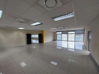 334 sqm Office to Let in Bedfordview