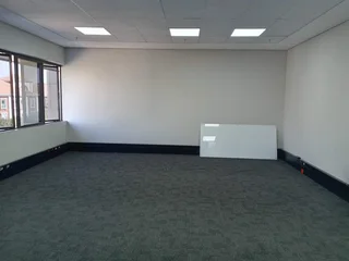301m² Office to rent, Rivonia