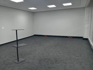 301m² Office to rent, Rivonia