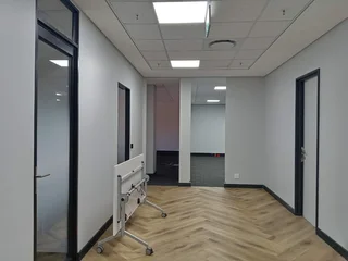 301m² Office to rent, Rivonia