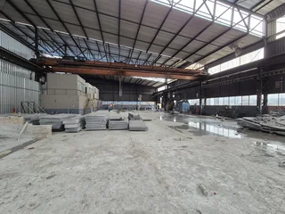 1,300m² Factory/Warehouse, ideal for Heavy-Duty Operations, Alrode