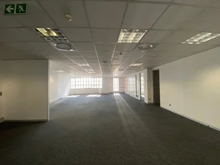 438 sqm Office To Let in Bryanston