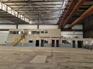 1,300m² Factory/Warehouse, ideal for Heavy-Duty Operations, Alrode