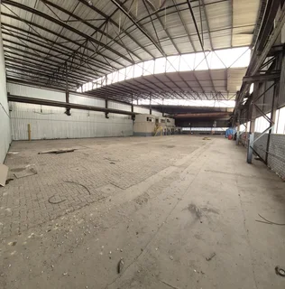 1,300m² Factory/Warehouse, ideal for Heavy-Duty Operations, Alrode