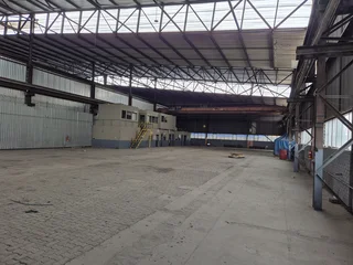 1,300m² Factory/Warehouse, ideal for Heavy-Duty Operations, Alrode