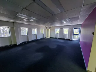 933 sqm Office to Let in Bedfordview