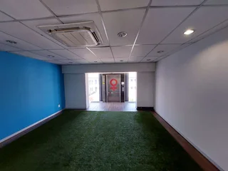 933 sqm Office to Let in Bedfordview