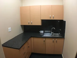 156 sqm Office to Let in Bedfordview