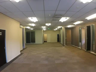156 sqm Office to Let in Bedfordview