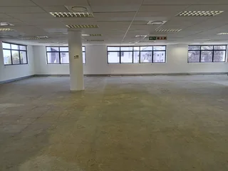 319m² Office to rent Sunninghill