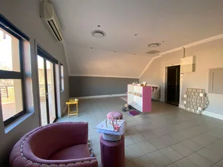 50 sqm Office To Let in Fourways