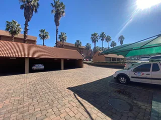 50 sqm Office To Let in Fourways