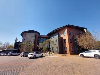 389 sqm Office to Let in Bedfordview