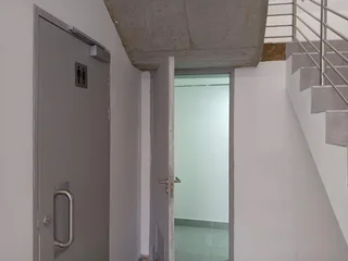 692m² Warehouse To Rent, Longlake